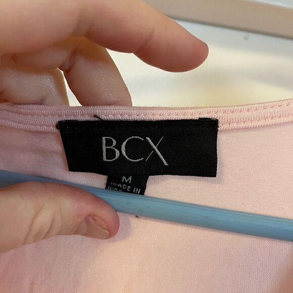 BCX NWT  Lattice-Sleeve Top blush pink size medium - Picture 3 of 8